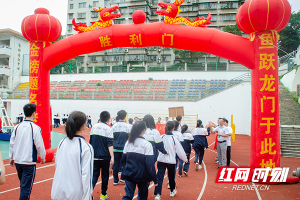 1过胜利门.jpg 1过胜利门.jpg