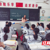 株洲市十八中推门听课 以听促教