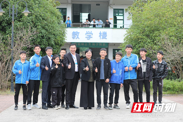 fd29c6edd1f94072ba1dccbcc30ccabe.jpg