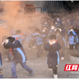 红旗路小学开展消防安全疏散演习活动