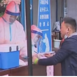 荷塘区对外省返乡务工人员免费进行核酸检测