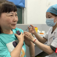 芦淞区开设疫苗接种专场 全力提升营商环境