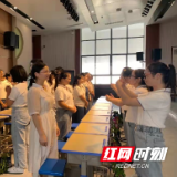 新马小学：师徒结对传帮带 亦师亦友共成长