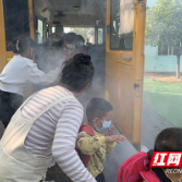 渌口区南洲镇中心学校：加强校车演练 筑牢安全防线