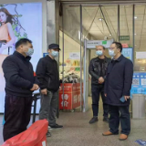 以应急状态扎紧芦淞市场群“防控网”