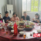 株洲市一中举行“校长有约——我与校长共进午餐”活动