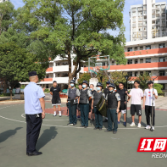 天元区白鹤小学开展反恐防暴安全演练