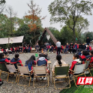 株洲市八中举行班级团建亲子活动