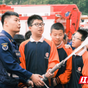 走进“蓝火焰”株洲市二中初中部学子开展消防安全实践公益活动