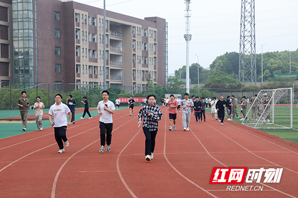 湖南铁科职院：“互联网+体育”掀起校园“跑步潮”