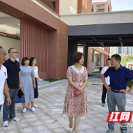 株洲市教育局总督学赵湘兵督导荷塘区督学责任区标准化建设情况