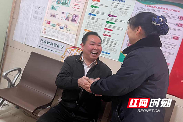 茶陵：邮储温情服务 铺就寒冬暖心路