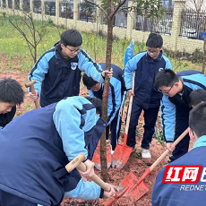 天元区建宁实验中学开展学雷锋活动月系列活动