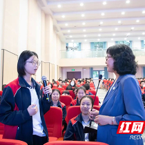 株洲市八中：航空专家为学子点亮科技梦想