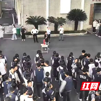 株洲市一中开展寄宿生火场疏散演练