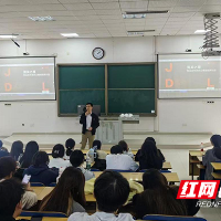 湖南化工职院与京东、申通共育物流英才