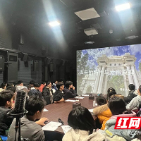 株洲市四中师生研学之旅走进清华大学建筑声学实验室