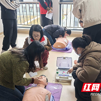 天元区：“救”在身边，急救技能进校园