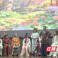 株洲市一中高一年级举行戏剧节