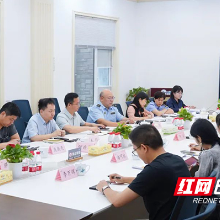 石峰区“两强战略”落地见效 向企业递“诊断报告”