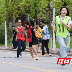 湖南铁科职院举行环校园跑活动