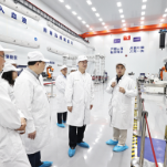 毛伟明在株洲参加省人大代表小组调研北斗产业主题活动