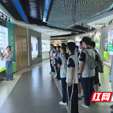 株洲市一中学子走进千金药业探索“智造”密码