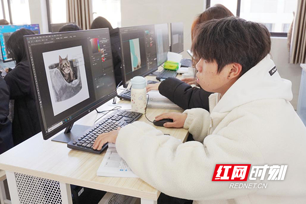 图片3.jpg 图片3.jpg