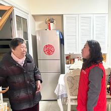 国网株洲供电公司连续十六年慰问“烈士妈妈”