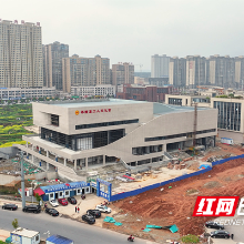 铆足干劲抢工期,茶陵县工人文化宫加速“焕新”