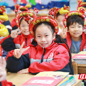 组图丨龙马精神迎开学,株洲校园“马力”足!