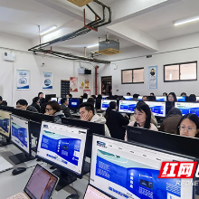 贯彻“关键要素”改革 湖南化工职院举办AI赋能智慧课程建设工作坊