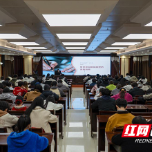 湖南铁道职院举办学生通讯员新闻素养提升培训