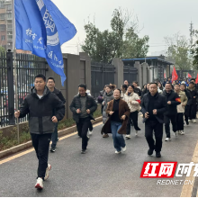 天元区隆兴中学举行2026年春季开学典礼