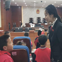 株洲市二中南洲学校开展校家社协同法治教育实践活动