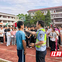 茶陵县舲舫乡开展“文明出行,安全相伴”交通安全知识讲座进校园活动