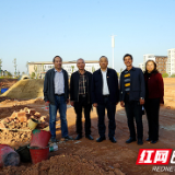 湖南化工职院校友助力母校运动场建设