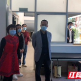 芦淞区教育局局长朱金辉一行到体育路中学指导防疫和开学工作