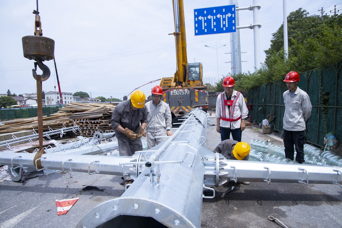 电网建设项目施工.jpg 电网建设项目施工.jpg