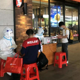 天元区外出返株人员积极配合核酸检测