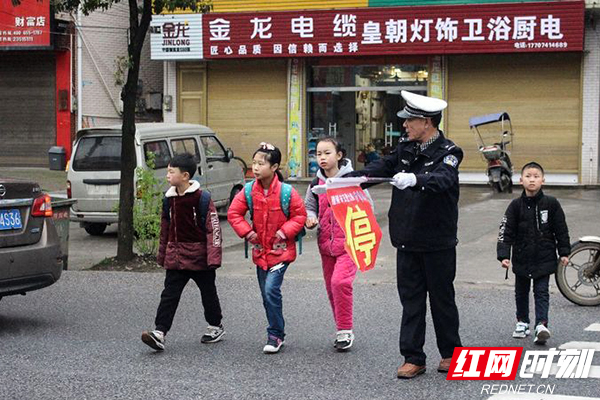 醴陵市王仙镇的退休教师汤其雪.jpg