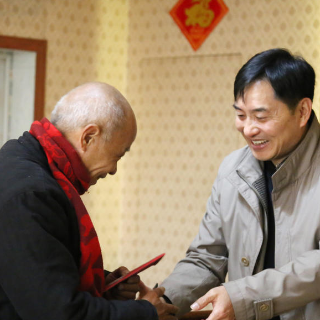 两岸一家亲 年味一样浓