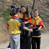 栗树山小学：保护母亲河 我们在行动