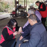 醴陵爱心关怀显真情 雷锋精神永留传