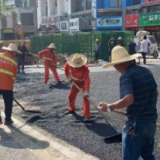 天元区：群众点题“出行难” 机关干部来解忧