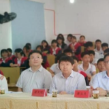 渌口区开展“青春自护，不负韶华”主题心理健康教育活动