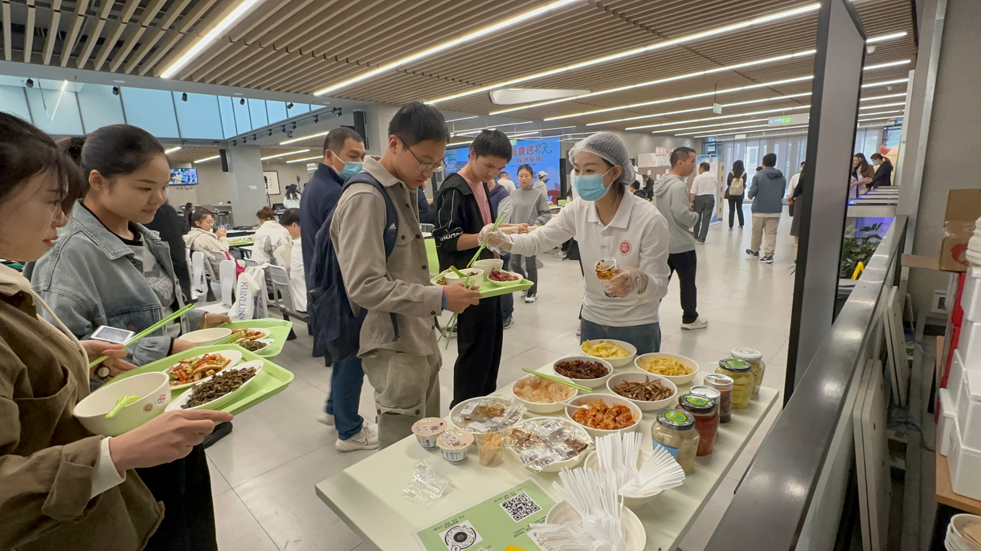 株洲美食香飘未名湖畔