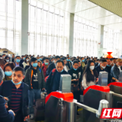 临近清明，铁路客流呈井喷态势