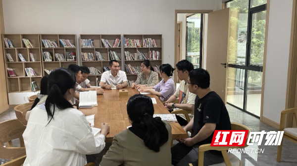 醴陵官庄镇开展“五四”青年读书分享会