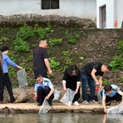 炎陵县检察院：“检察蓝”守护“生态绿” 增殖放流修复受损生态